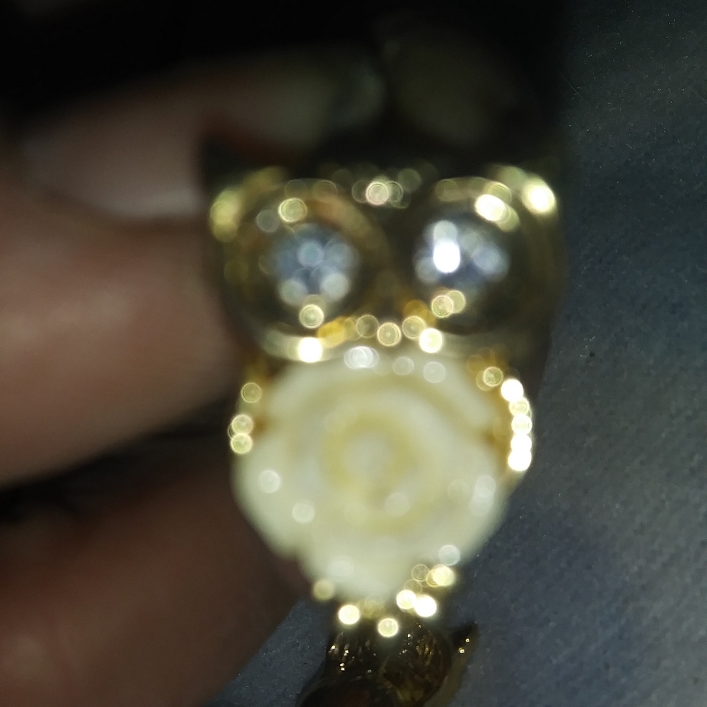 Earings - Picture 3 of 3